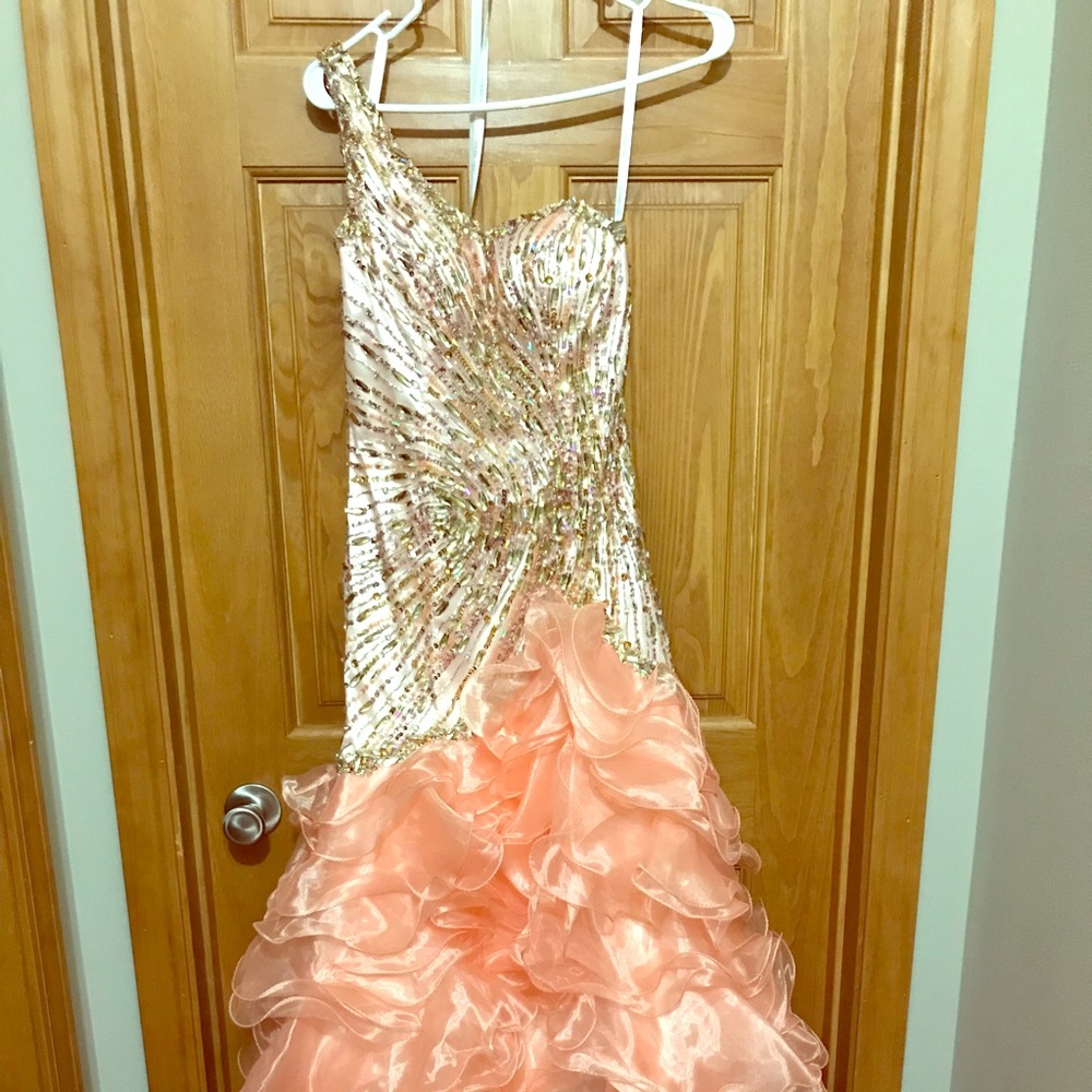 SHERRI HILL PROM DRESS!